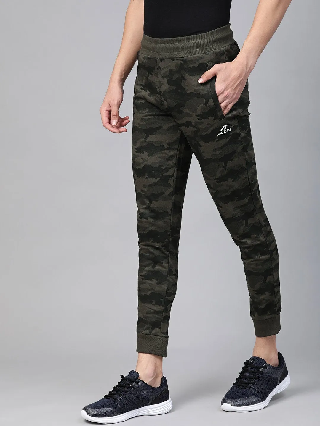 Alcis Men Olive Green Straight Fit Camouflage Printed Joggers