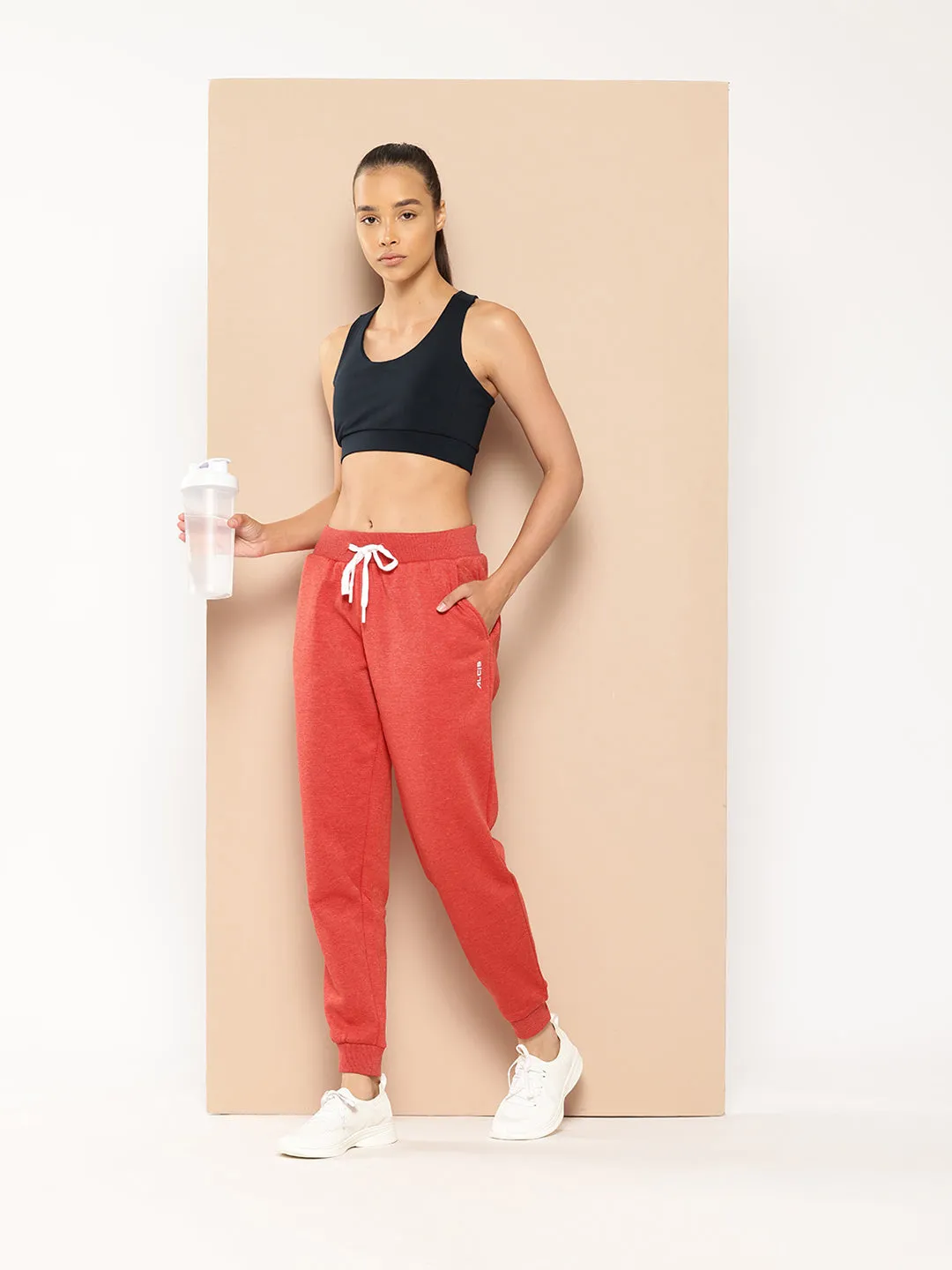 Alcis Women Red Slim Fit Solid Joggers