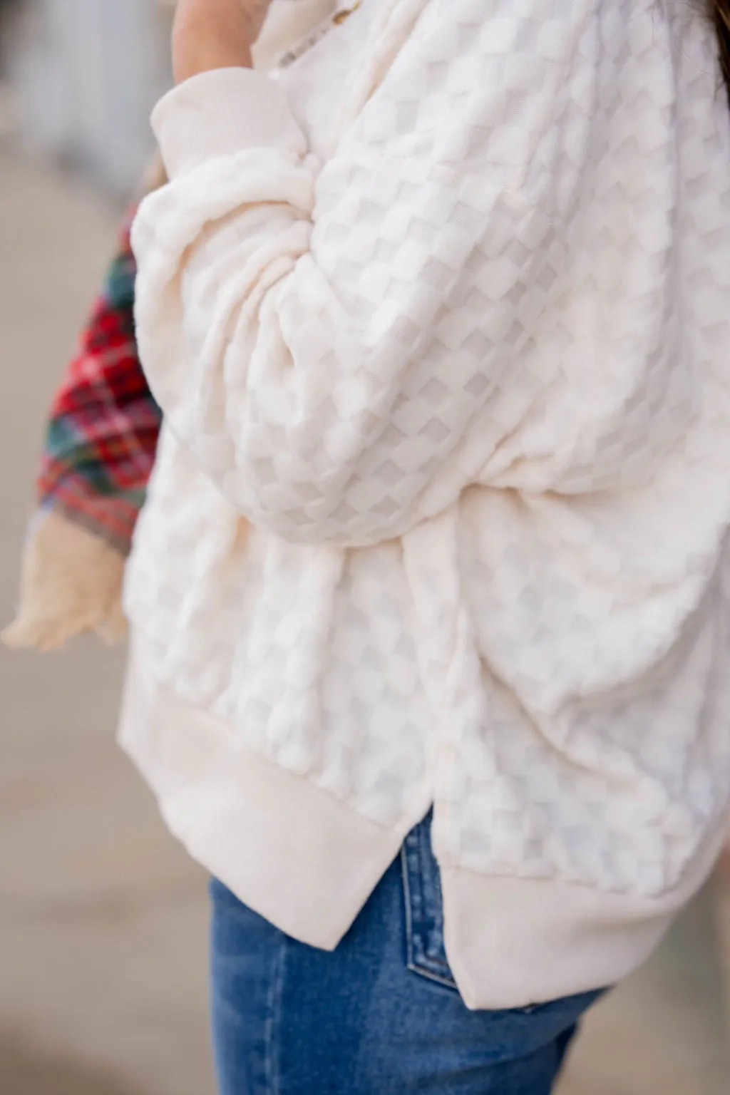 Checkered Side Slit Sweatshirt