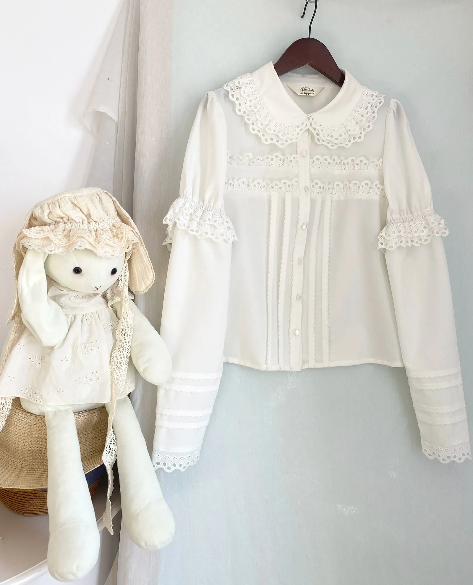 Little Dipper~Cherry Xiaobei~Daily Lolita Splicing Sleeve Lace Shirt