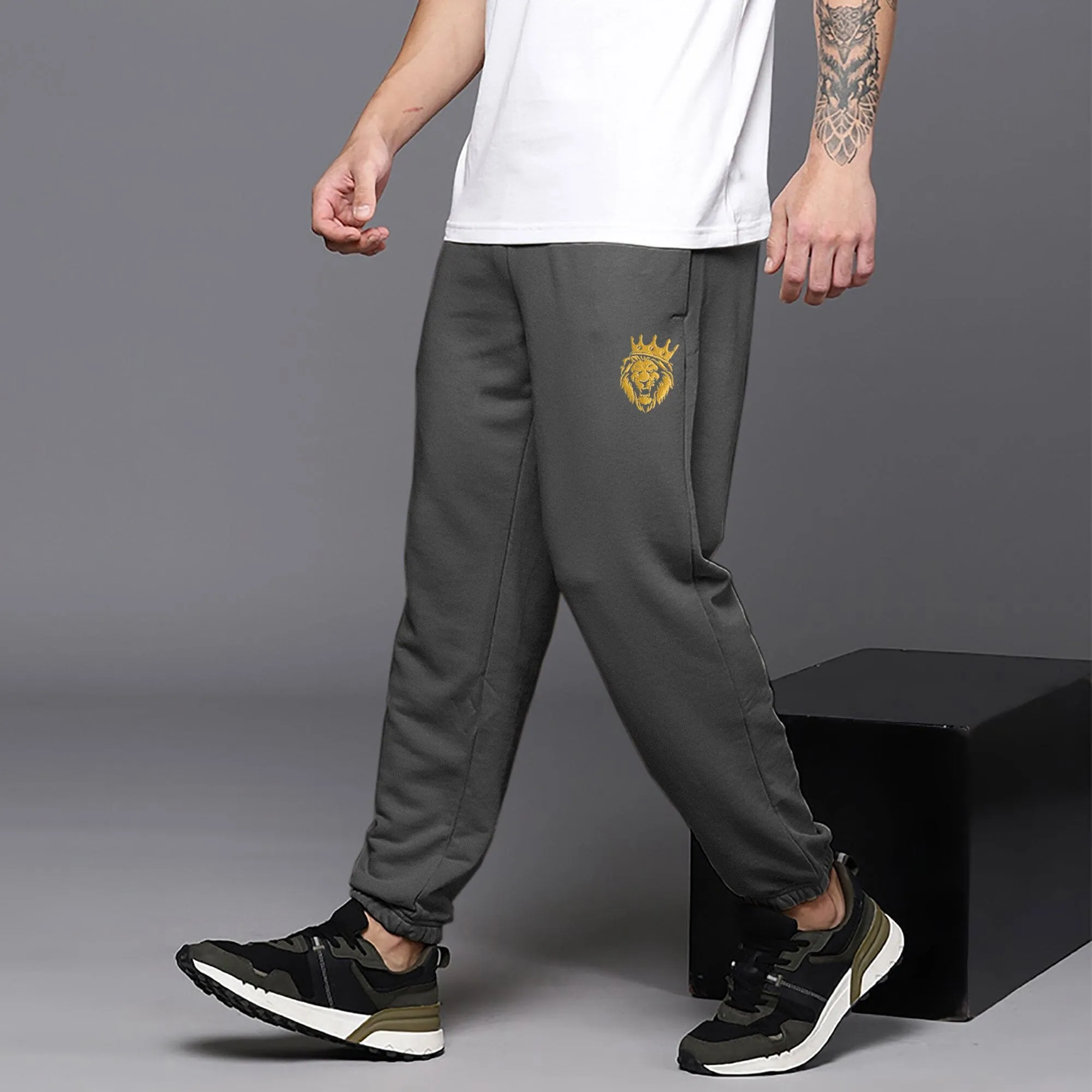 MAX 21 Men's Tiger Embroidered Fleece Joggers Pants