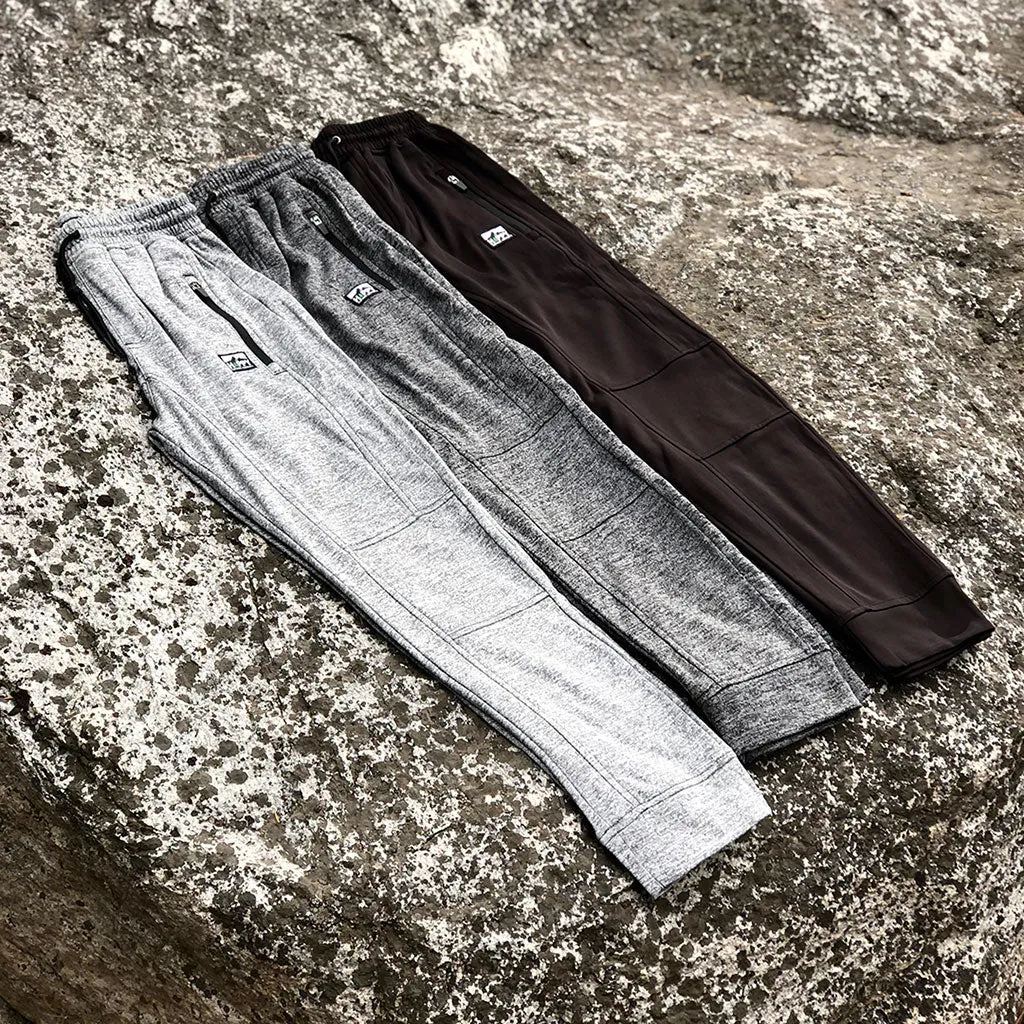 Performance Fleece Joggers w / Logo Label