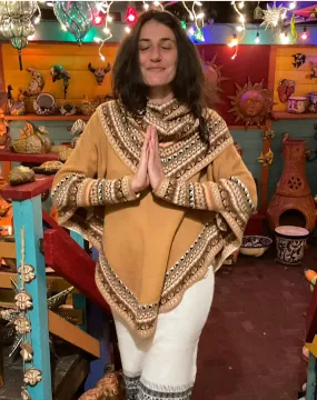 Peru Poncho With Sleeves