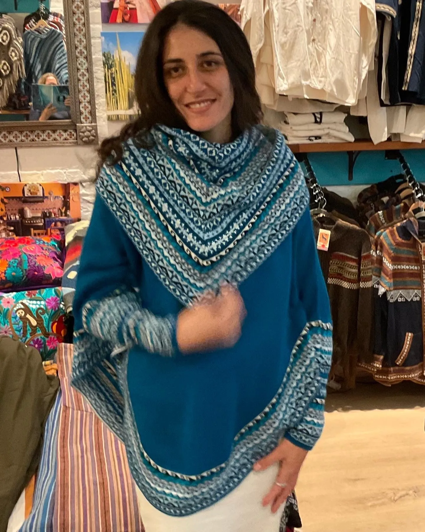 Peru Poncho With Sleeves