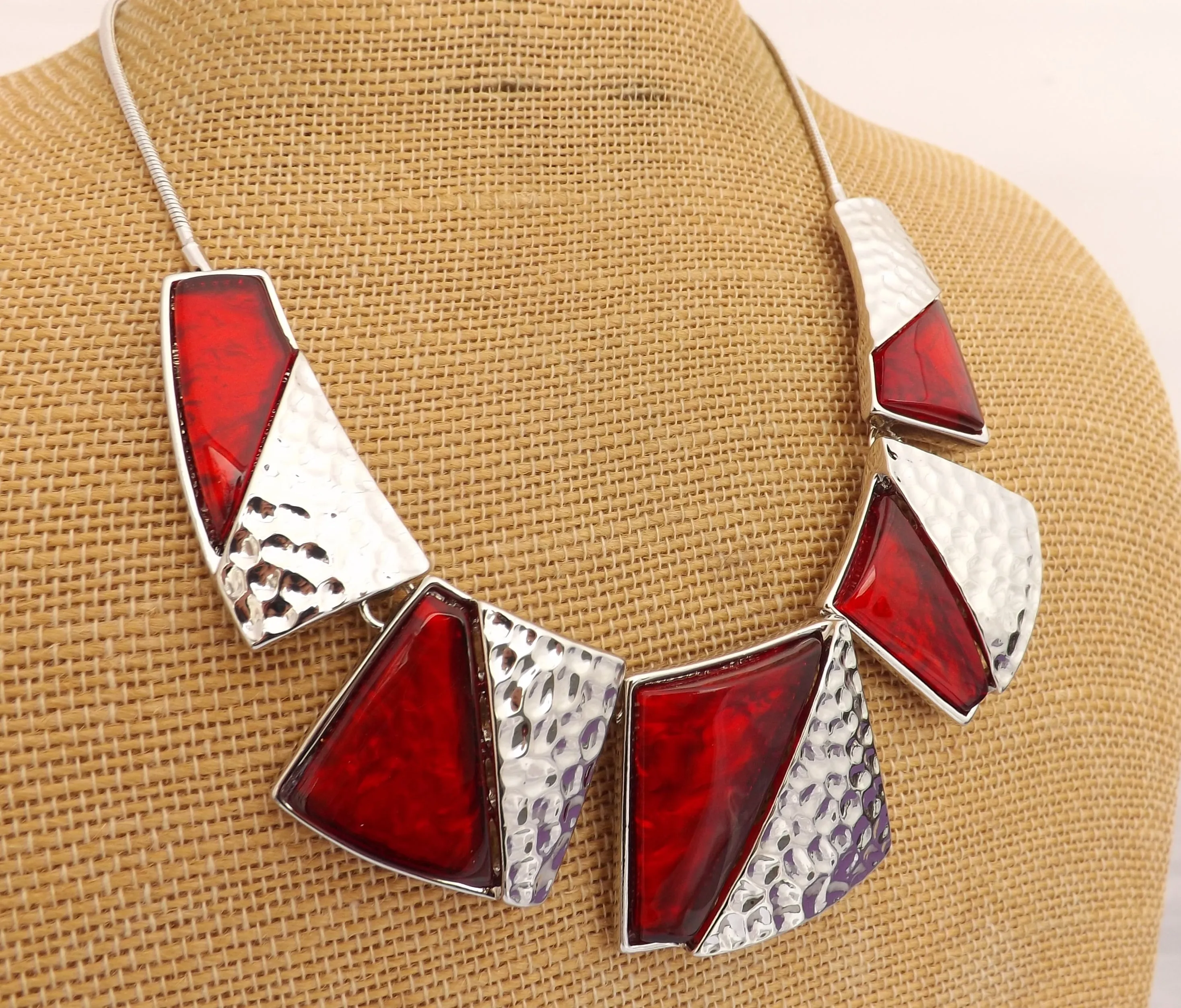 Red & Silver Toned Collar Necklace