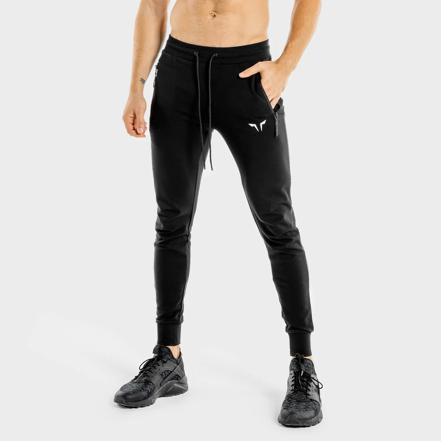 Statement Classic Joggers- Black