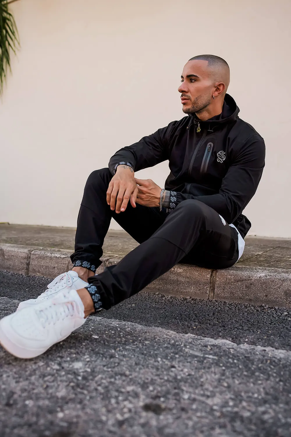 Venom Tech Joggers - Black